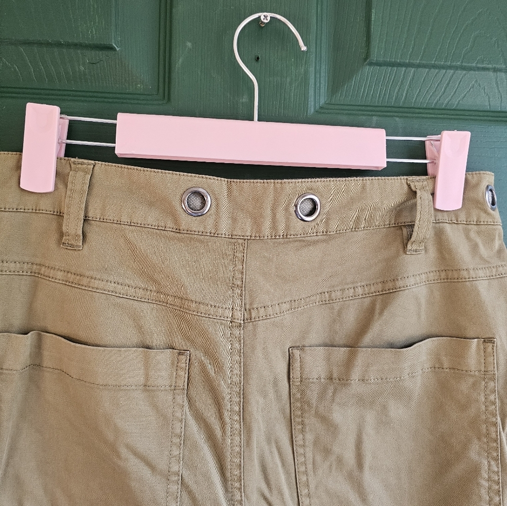 Sundance Olive Embroidered Cargo Pants - Picture 7 of 9